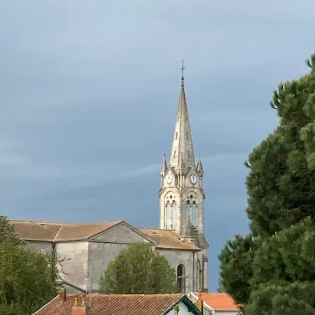 Prive Les Hirondelles Apartament Le Château-dʼOléron